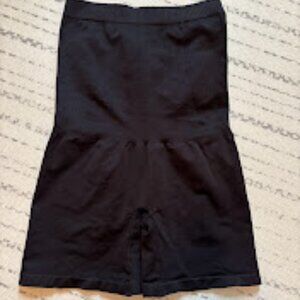 Blanqi Maternity Shorts with Belly Support